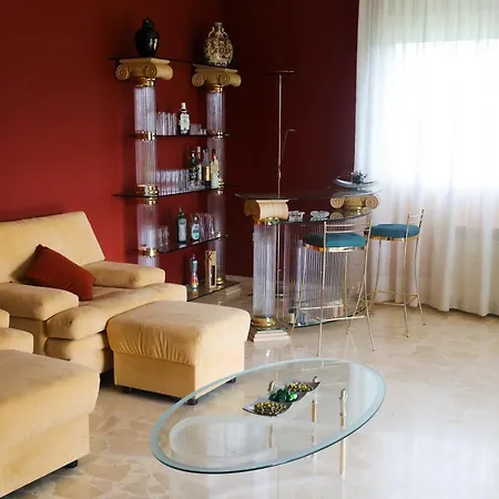 Willa Paradis De Montse *